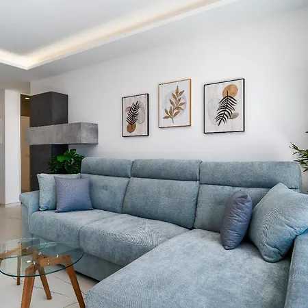 Terrace Paradise Court & Sea View Апартаменти Адехе