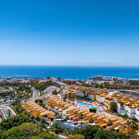 Terrace Paradise Court & Sea View Апартаменти Адехе
