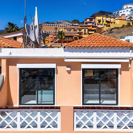 Terrace Paradise Court & Sea View