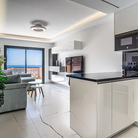 Terrace Paradise Court & Sea View Апартаменти *