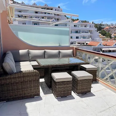 Terrace Paradise Court & Sea View Апартаменти Адехе